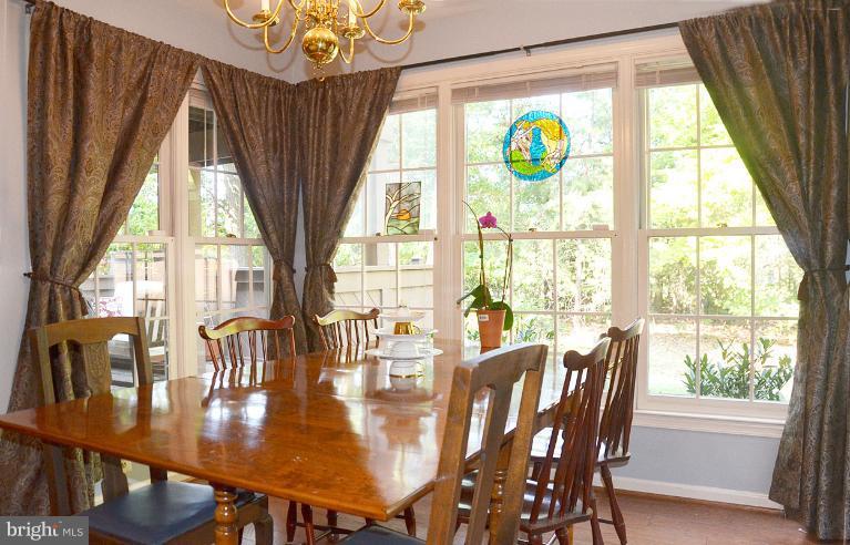 1410 Church Hill Place, Unit 1410 Reston, VA 20194 - Photo 16 of 26 Dining Room