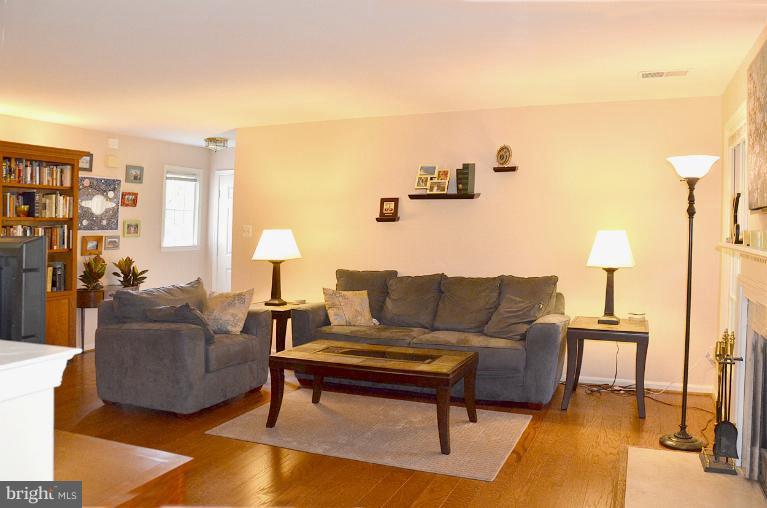 1410 Church Hill Place, Unit 1410 Reston, VA 20194 - Photo 20 of 26 Living Room