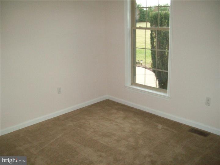 155 Wiggins Mill Road Townsend, DE 19734 - Photo 3 of 17 Living Room