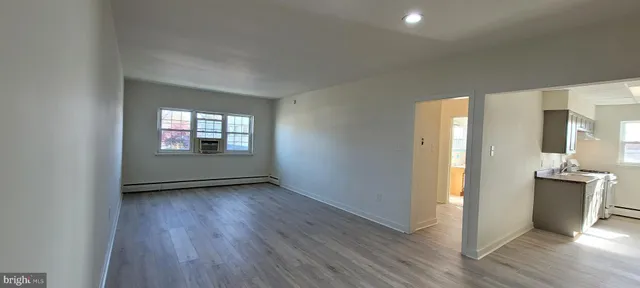 $1,400 | 3 West Park Avenue, Unit 1, Oaklyn, NJ 08107