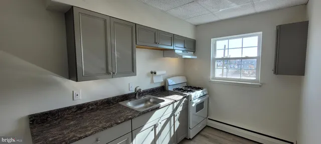 $1,400 | 3 West Park Avenue, Unit 1, Oaklyn, NJ 08107