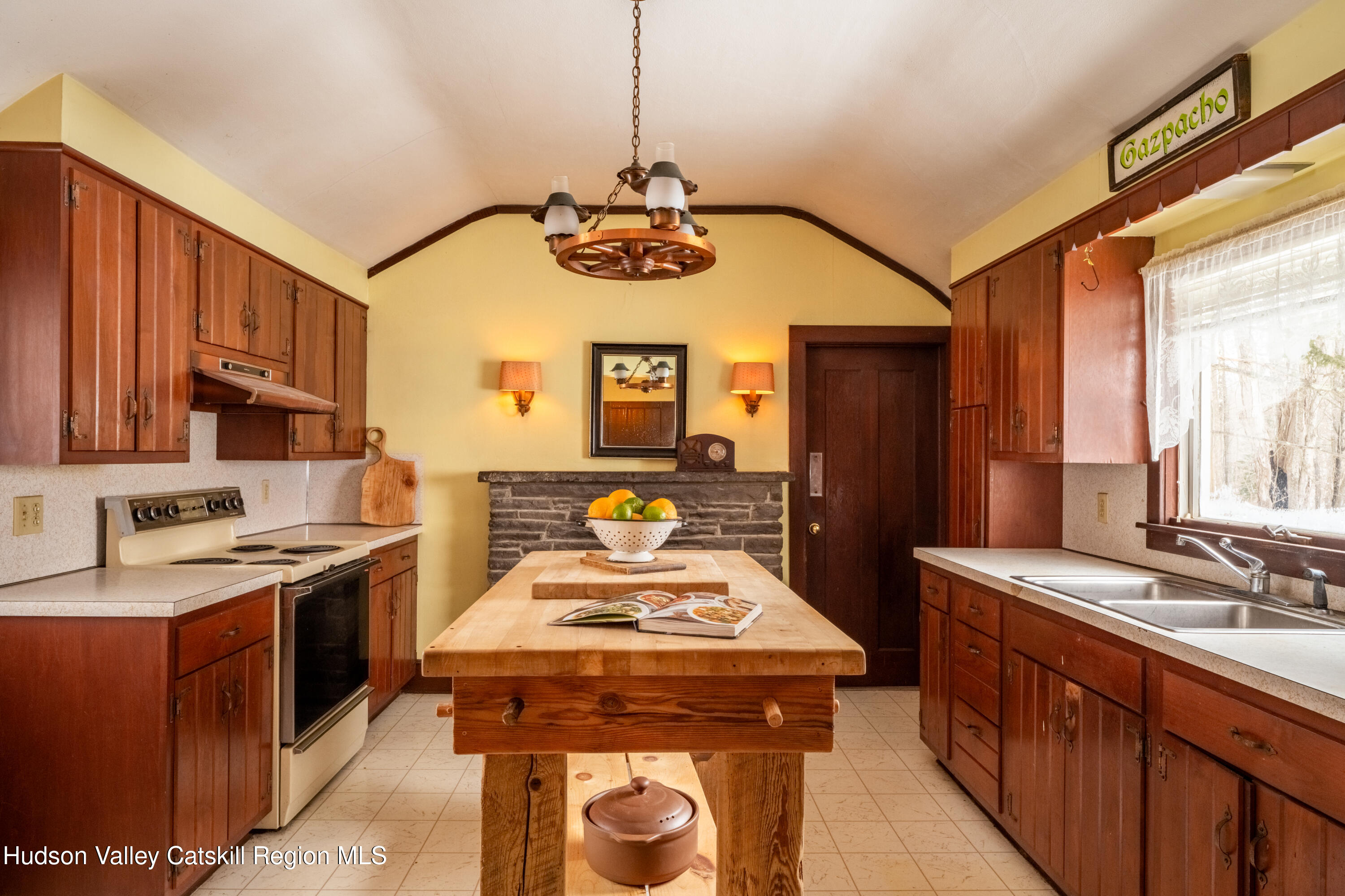 5020 Vega Mountain Road Roxbury, NY 12474 - Photo 10 of 31 a kitchen that has a lot of cabinets in it
