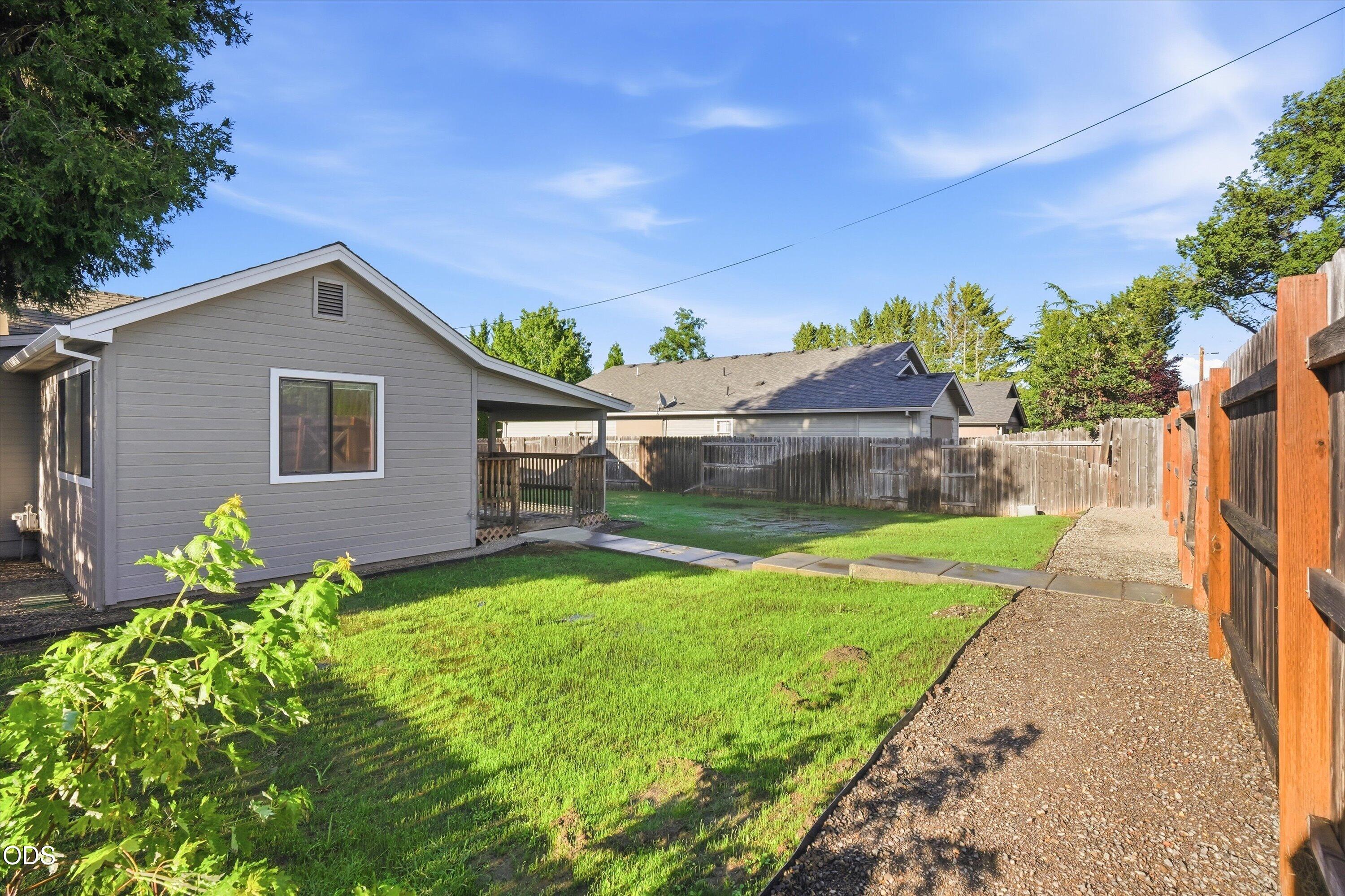 1908 Cunningham Avenue Medford, OR 97501 - Photo 24 of 31