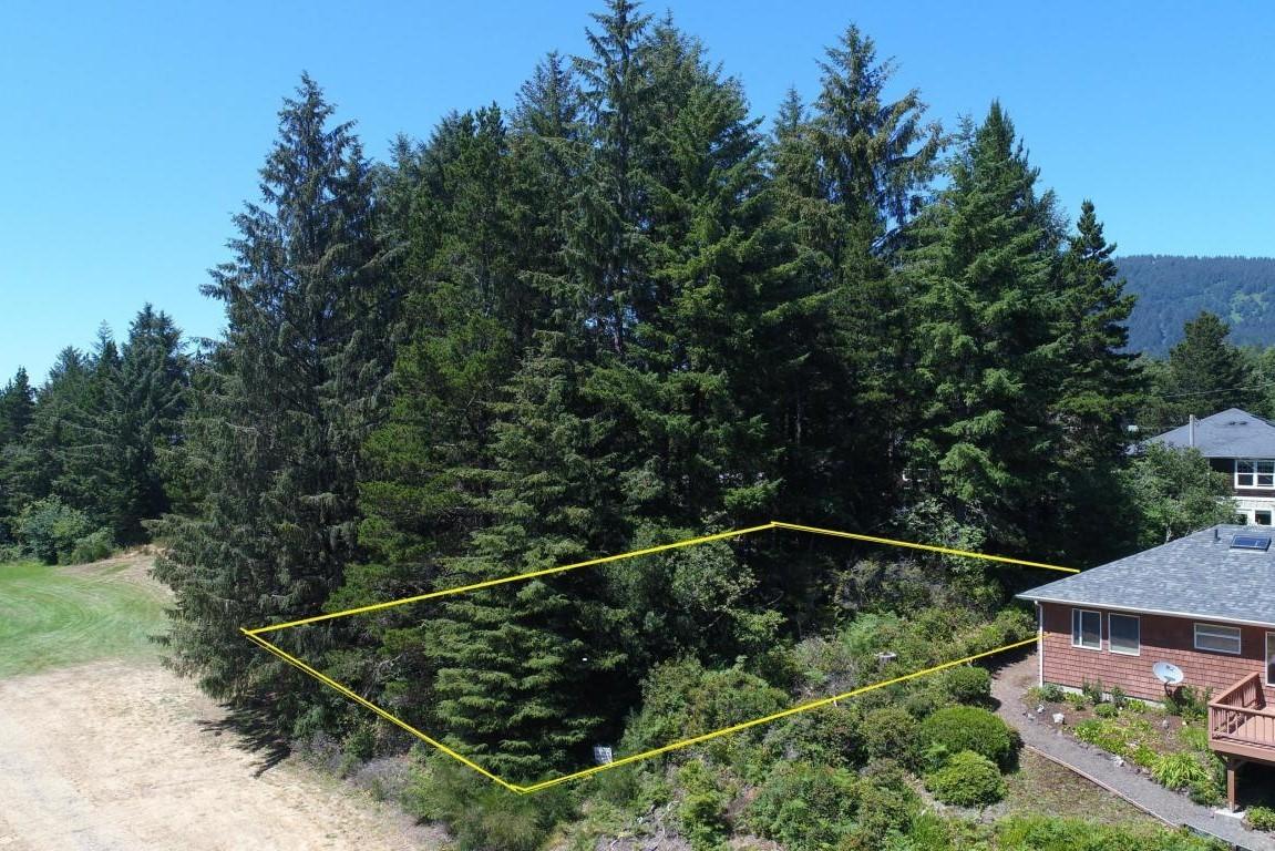 Division Court, Manz Golf Course Lot
