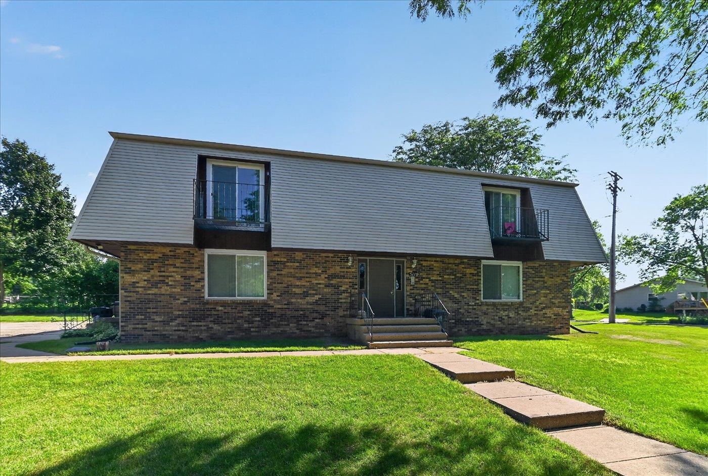 5110 Pebblebrook Drive Madison, WI 53716 - Photo 1 of 45
