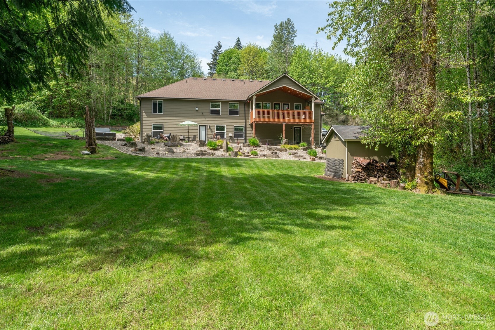 6031 139th Lane Southwest Rochester, WA 98579 - Photo 2 of 40