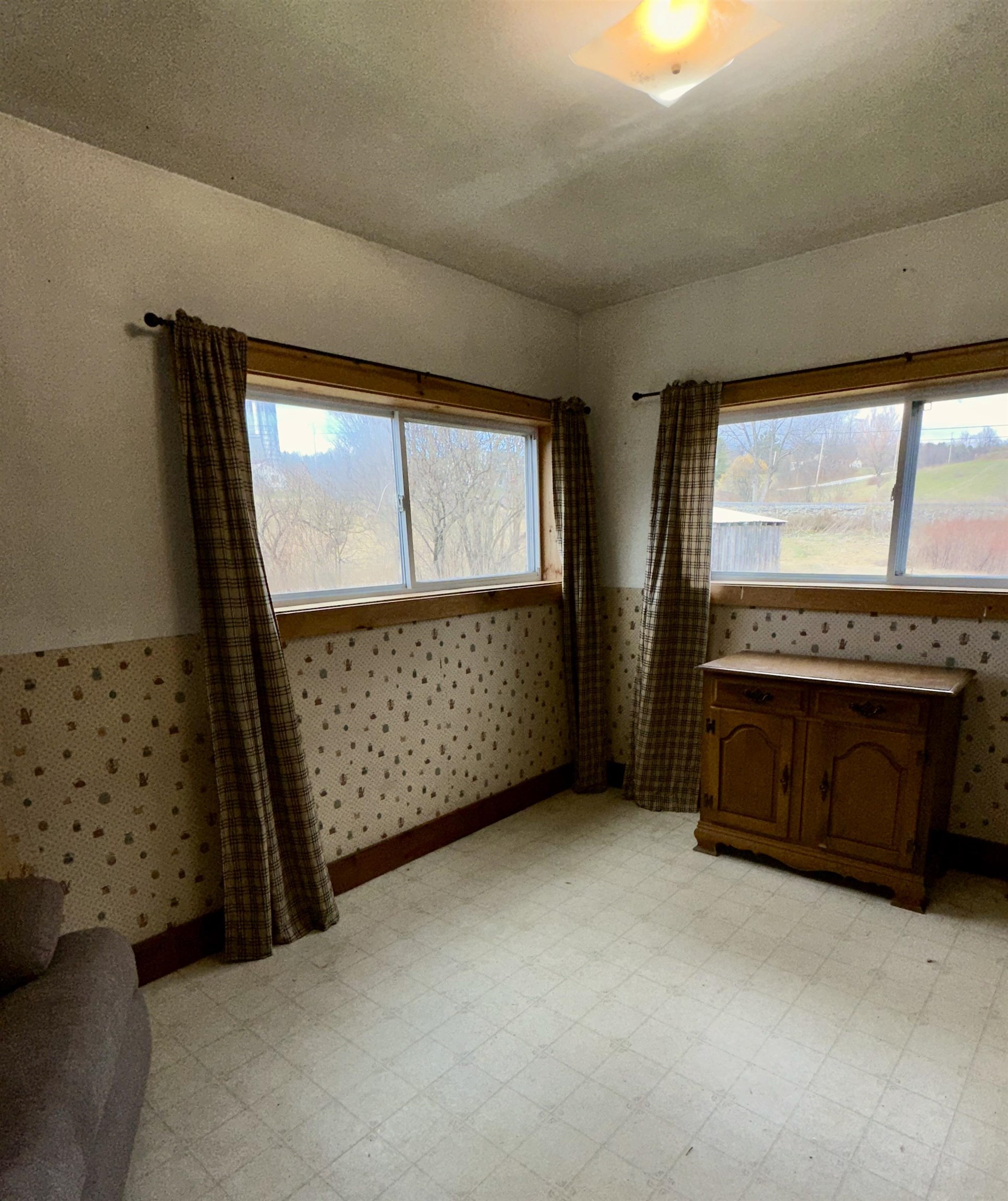 2652 Highway 133 Pawlet, VT 05761 - Photo 18 of 47