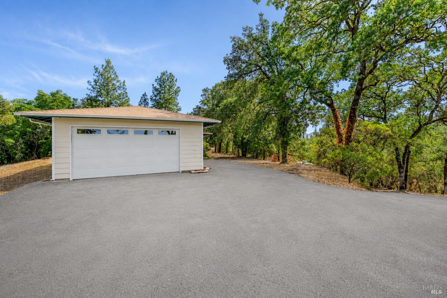 1921 Ridge Road Ukiah, CA 95482 - Photo 30 of 32
