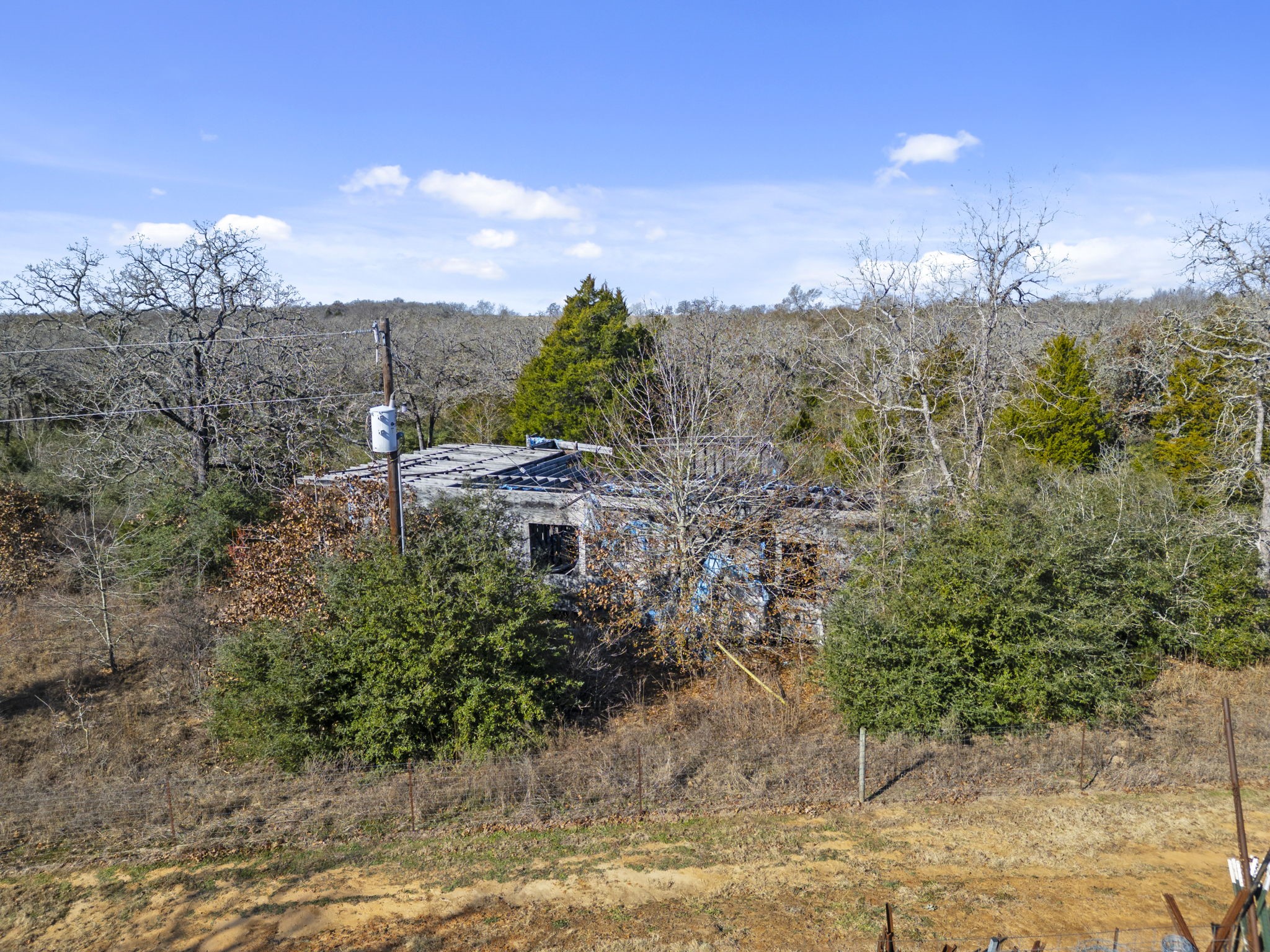 336 Starlight Path Caldwell, TX 77836 - Photo 3 of 16 a view of a city