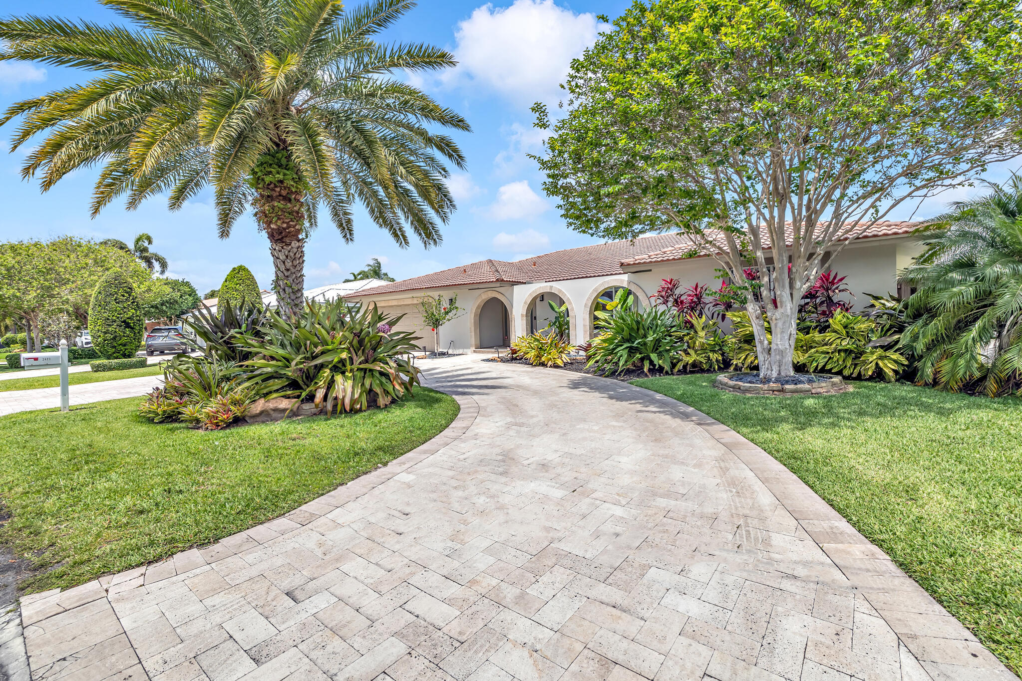 2471 Northeast 46th Street Lighthouse Point, FL 33064 - Photo 4 of 31 CG-6