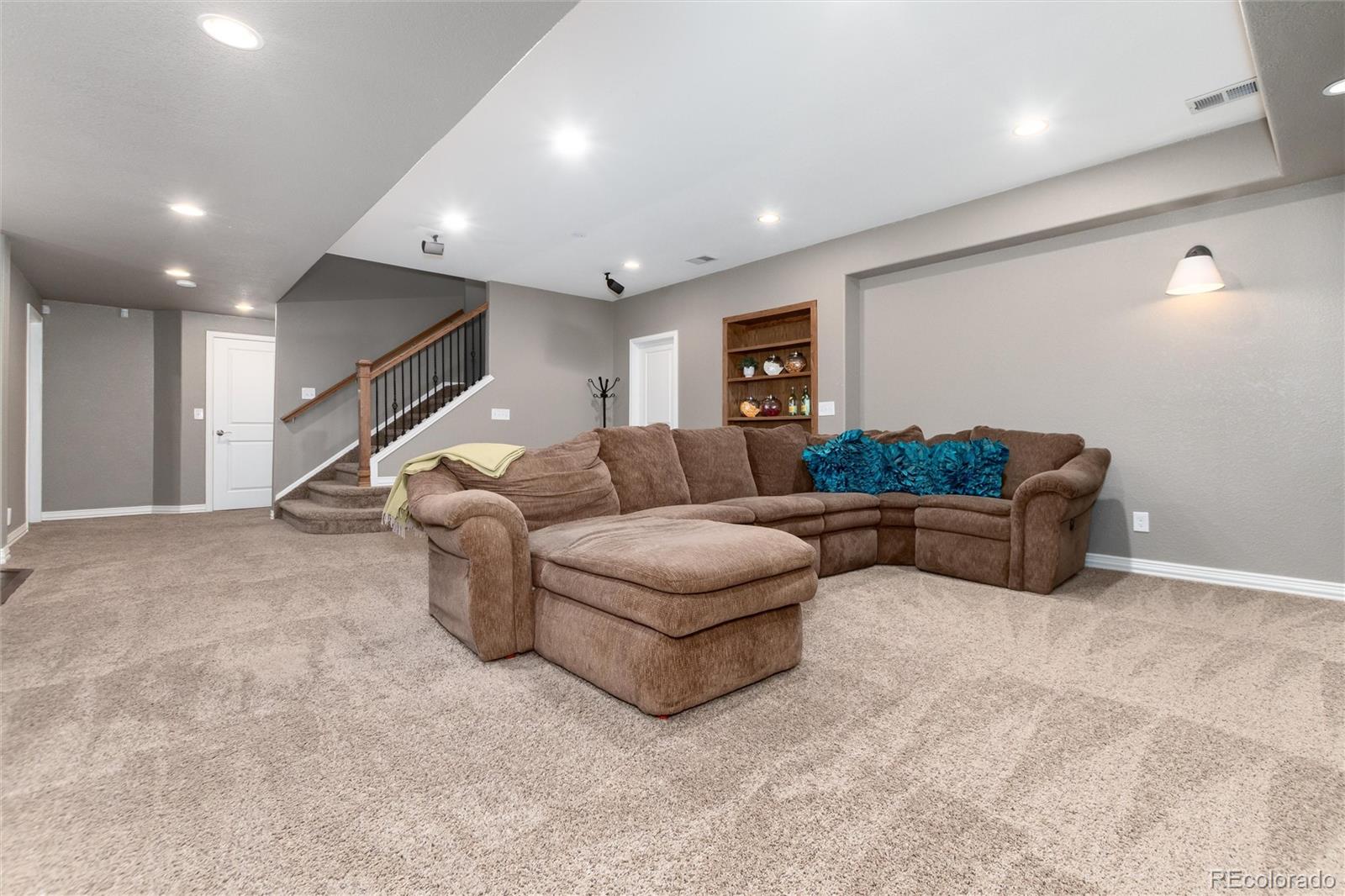 10480 Skyreach Road Highlands Ranch, CO 80126 - Photo 36 of 47