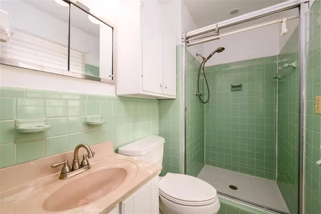 $575,000 | 1959 Queens Way, Atlanta, GA 30341