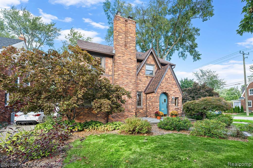 302 Moran Road Grosse Pointe Farms, MI 48236 - Photo 33 of 38
