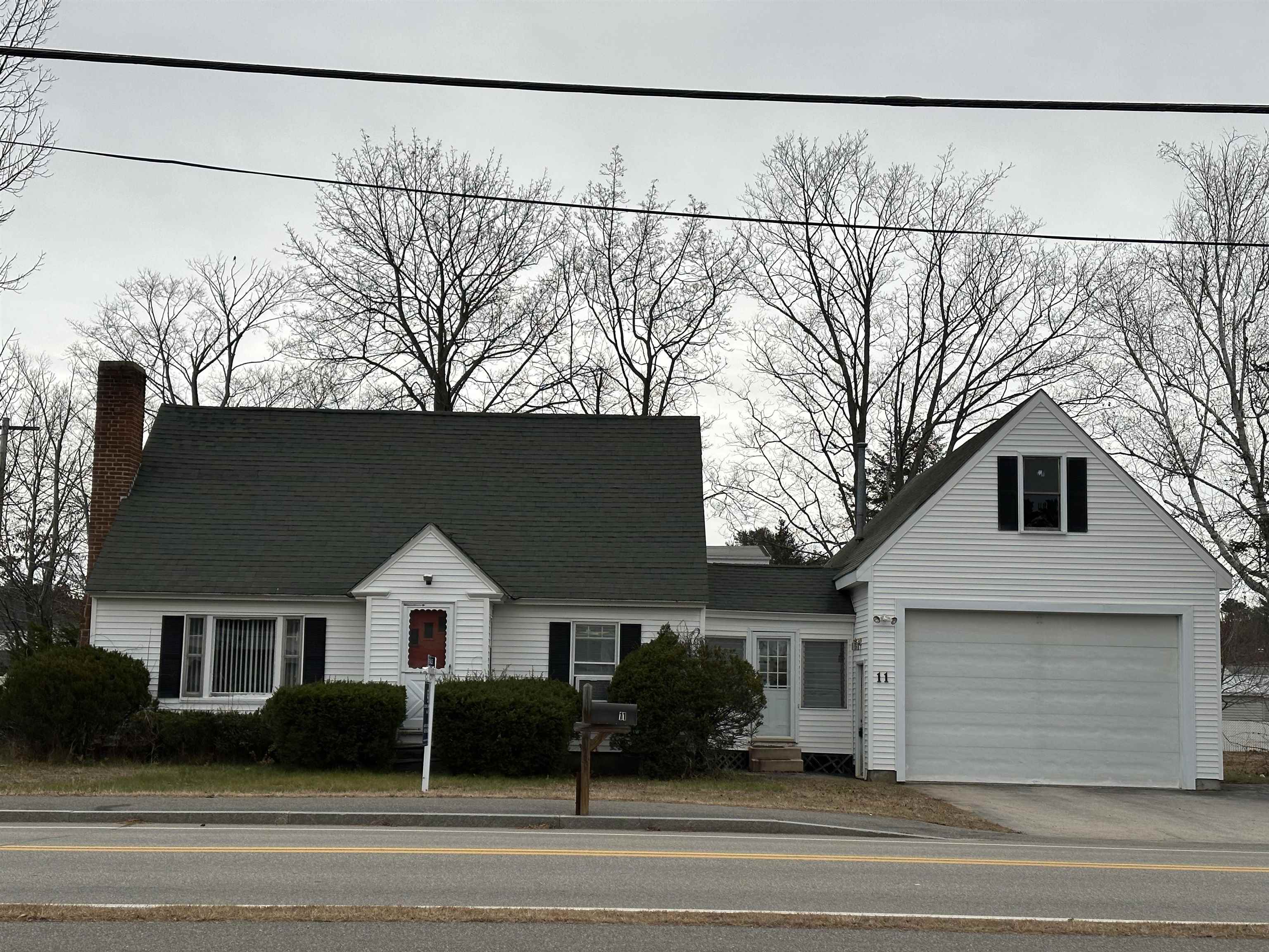 11 Canterbury Road Concord, NH 03301 - Photo 1 of 33