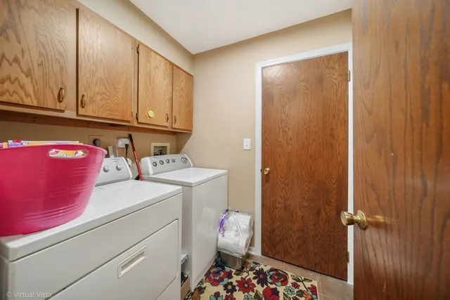 $290,000 | 9500 Washington Street, Unit 306, Niles, IL 60714