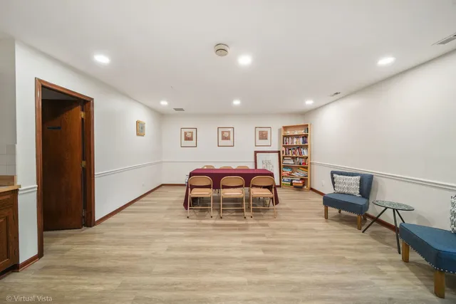 $290,000 | 9500 Washington Street, Unit 306, Niles, IL 60714