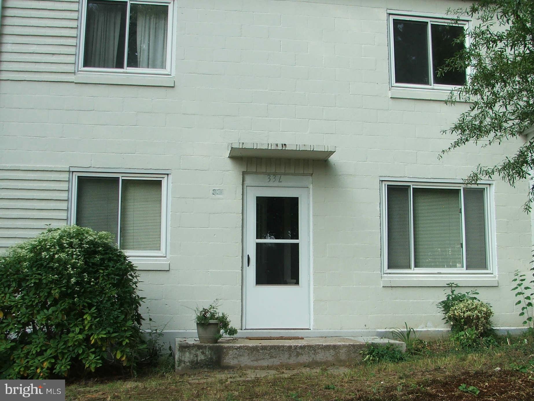 Exterior (Rear)
