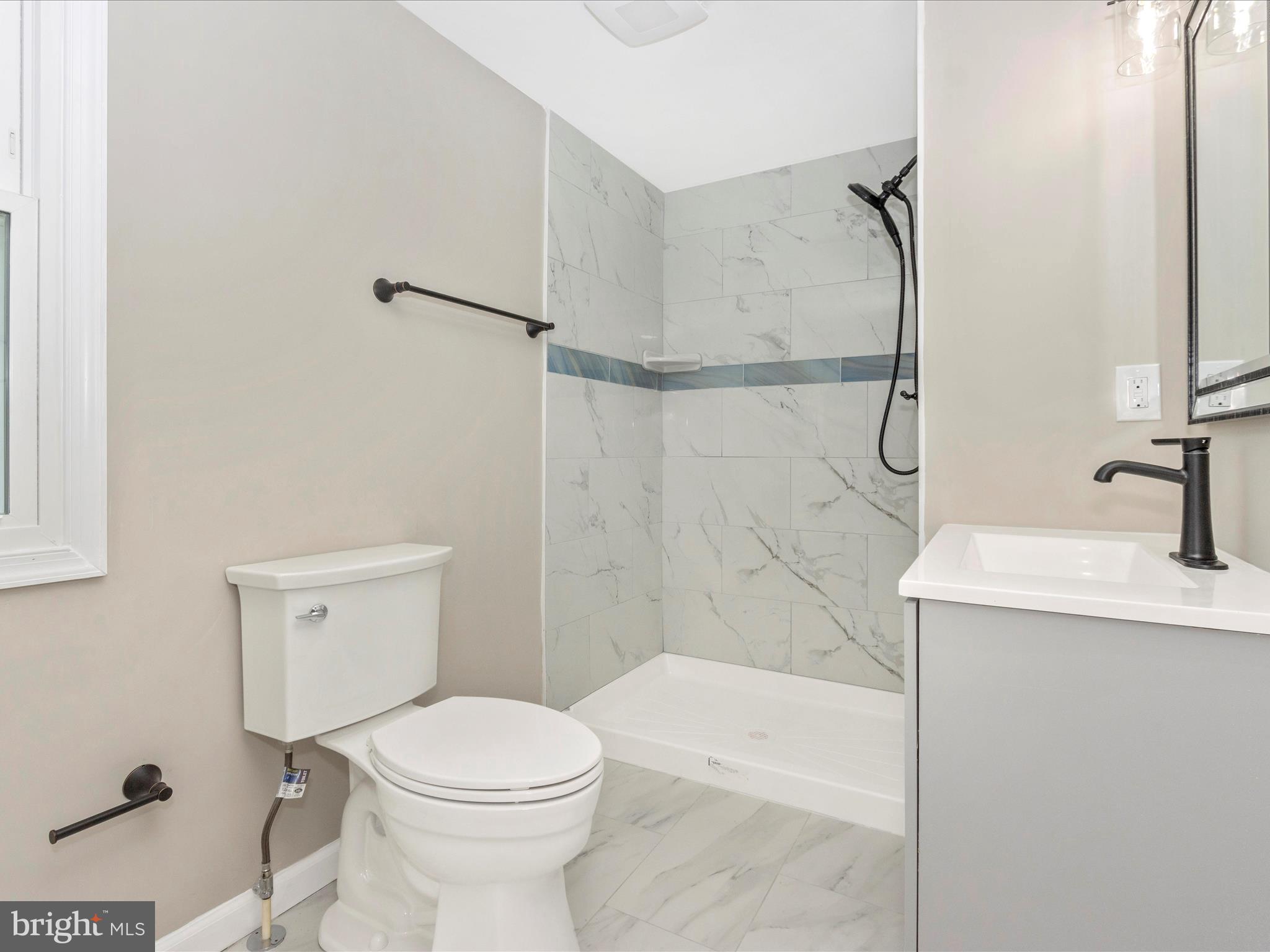 2608 Bluhaven Court Silver Spring, MD 20906 - Photo 24 of 53 Primary Bathroom