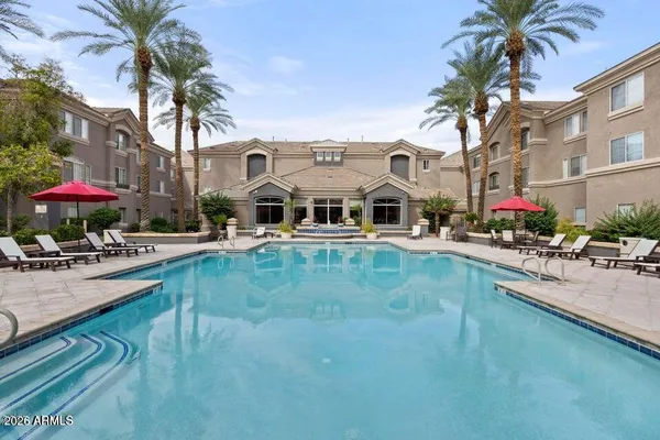 $284,900 | 4455 East Paradise Village Parkway South, Unit 1052, Phoenix, AZ 85032