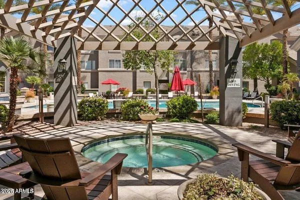 $284,900 | 4455 East Paradise Village Parkway South, Unit 1052, Phoenix, AZ 85032