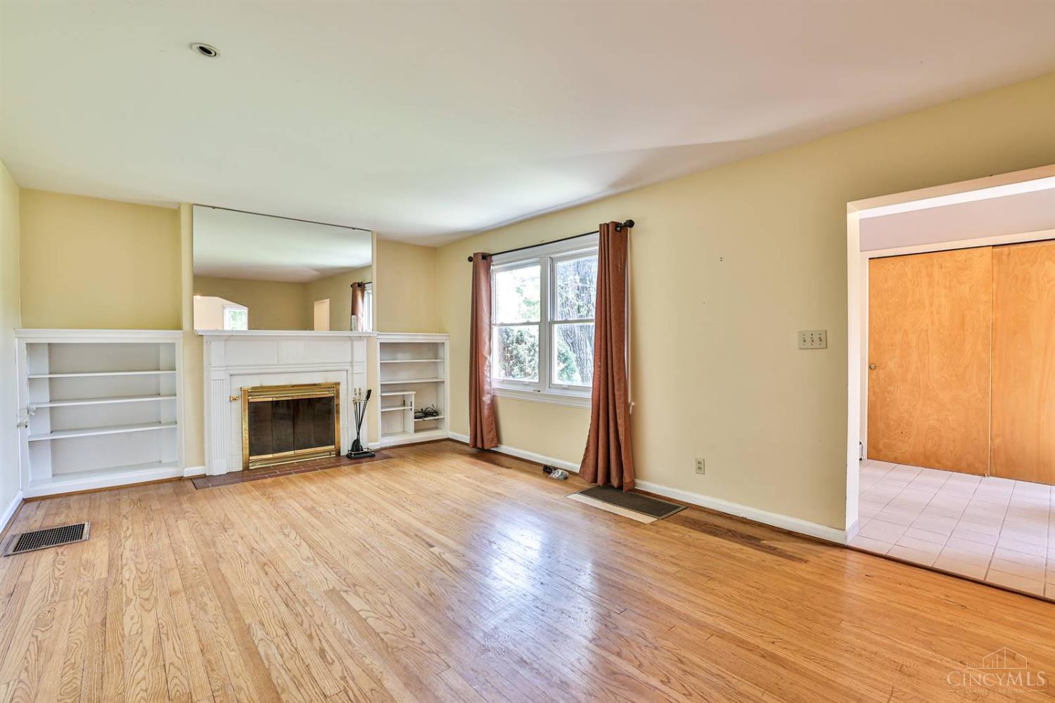 6794 Shawnee Run Road Madeira, OH 45243 - Photo 5 of 56