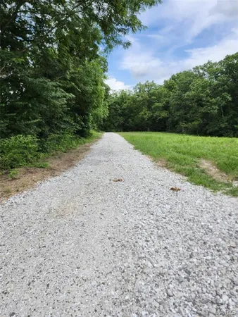 $750,000 | 0 West W Highway, Troy, MO 63379