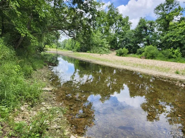 $750,000 | 0 West W Highway, Troy, MO 63379