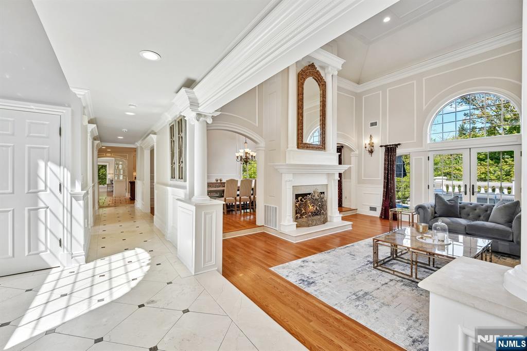 554 Hampton Hill Road Franklin Lakes, NJ 07417 - Photo 4 of 50 Gallery Image 4