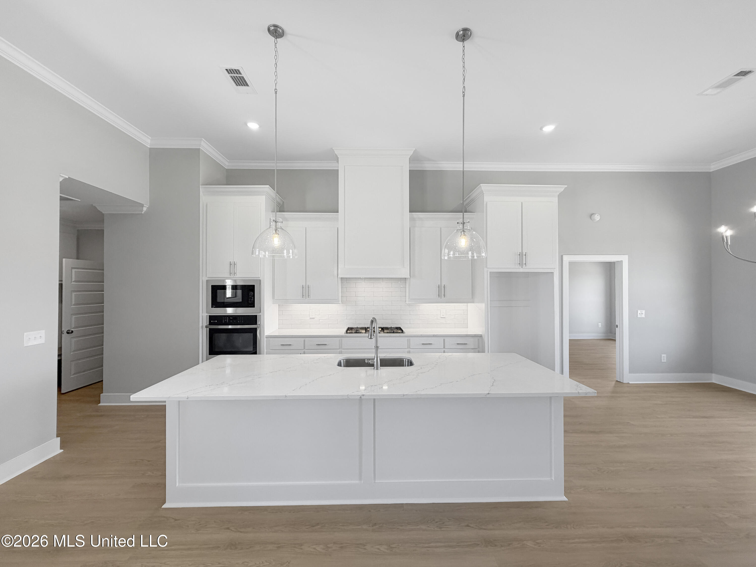 136 Palace Crossing Flowood, MS 39232 - Photo 6 of 28 IMG_5332