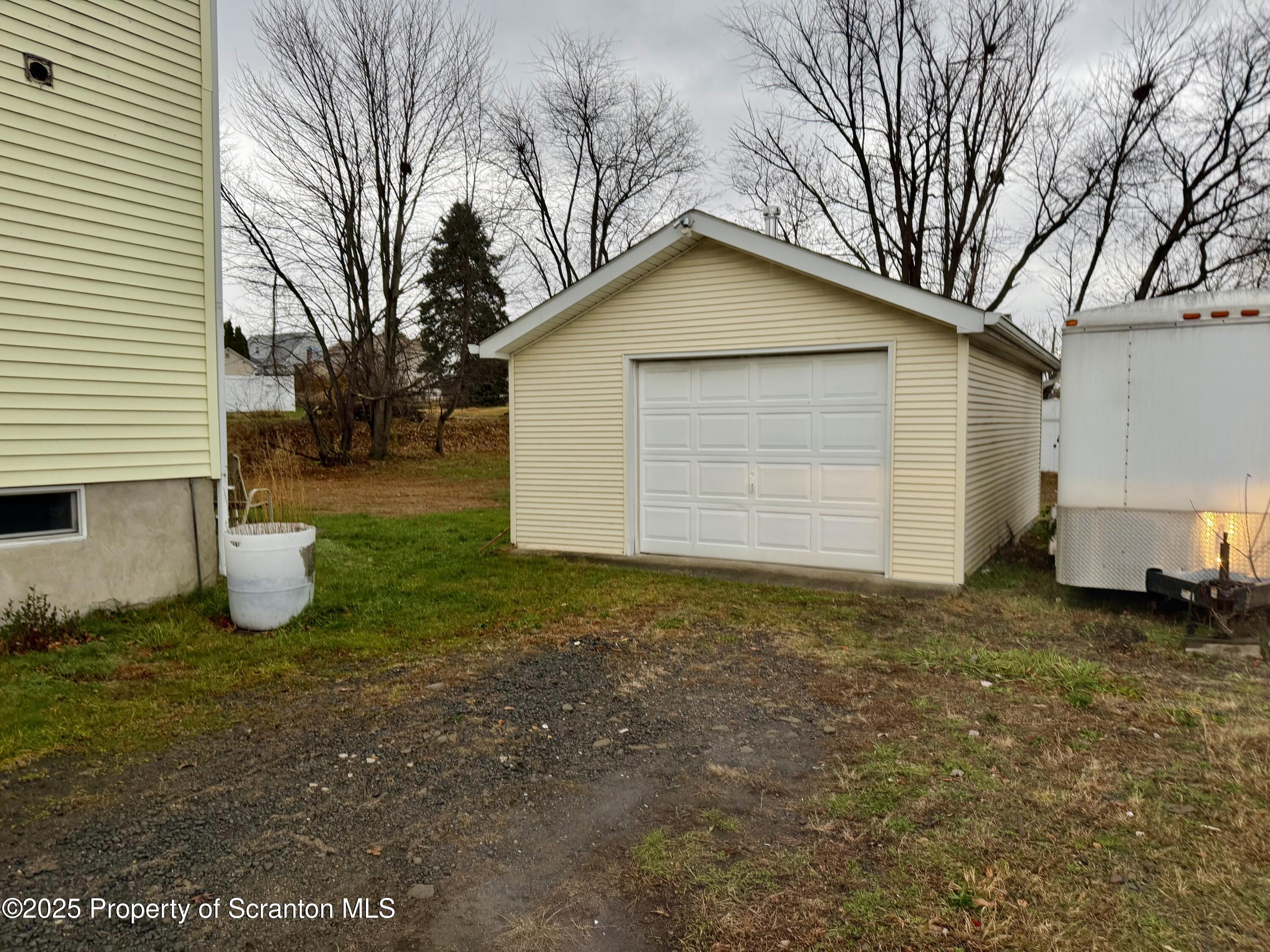 125 McAlpine Street Duryea, PA 18642 - Photo 5 of 22 IMG_0592