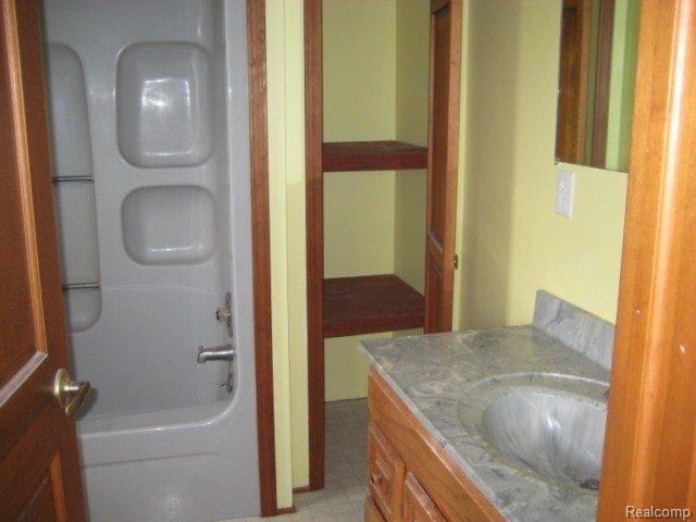 900 Cove Road Goodells, MI 48027 - Photo 19 of 21 IMG_6075