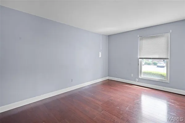 $1,450 | 4278 Chateau De Ville Drive, Unit D, St. Louis, MO 63129