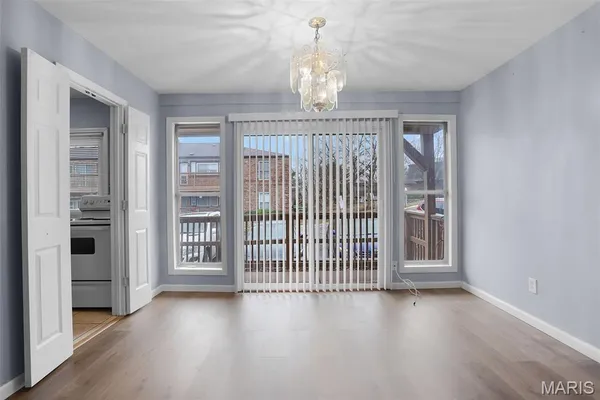 $1,450 | 4278 Chateau De Ville Drive, Unit D, St. Louis, MO 63129