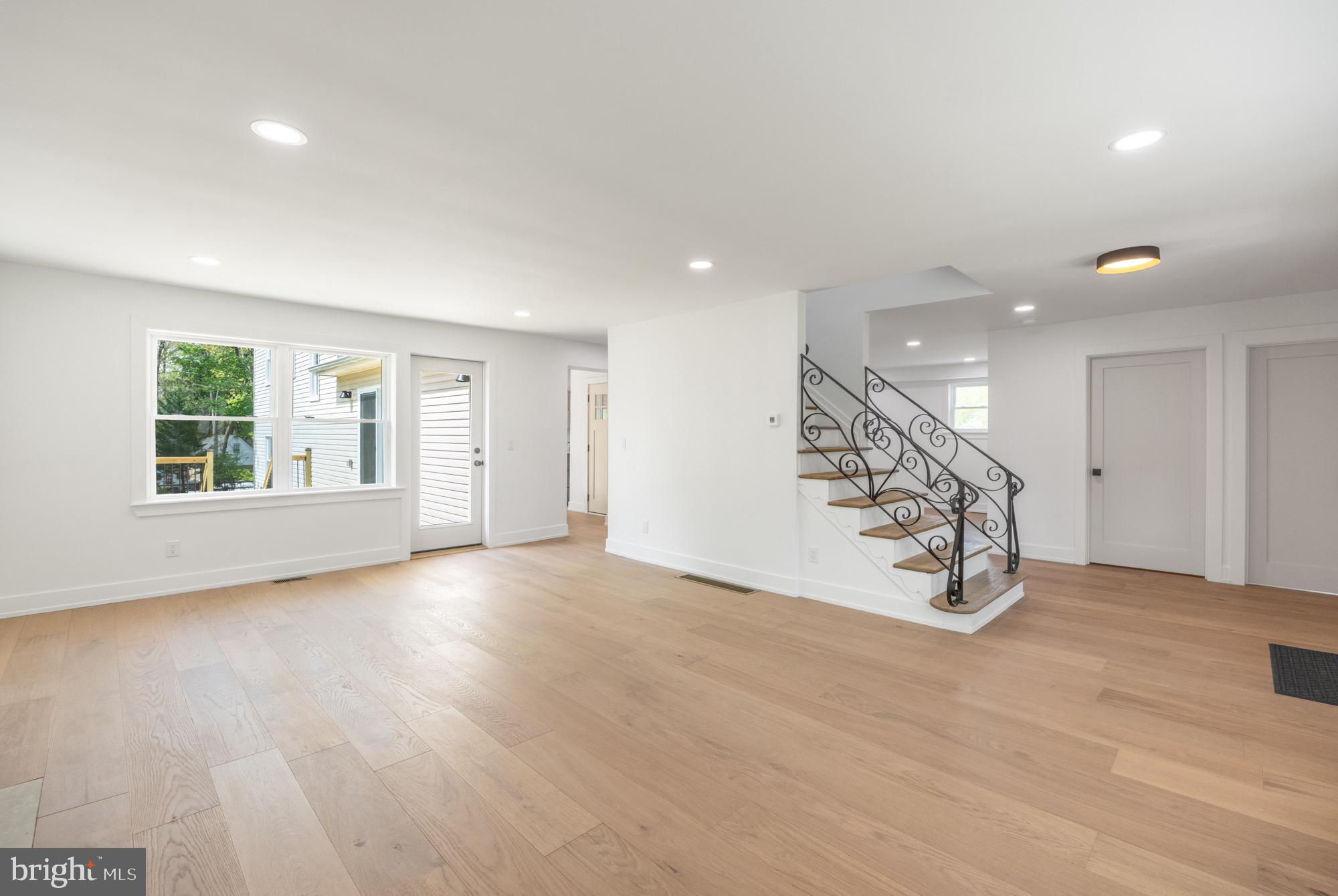 48 Mountainview Court Ewing, NJ 08628 - Photo 6 of 63