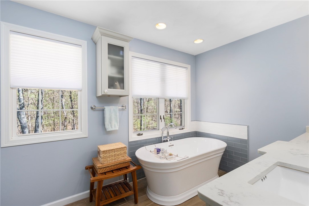 283 Castle Rocks Road Warwick, RI 02886 - Photo 27 of 48 Gallery Image 27