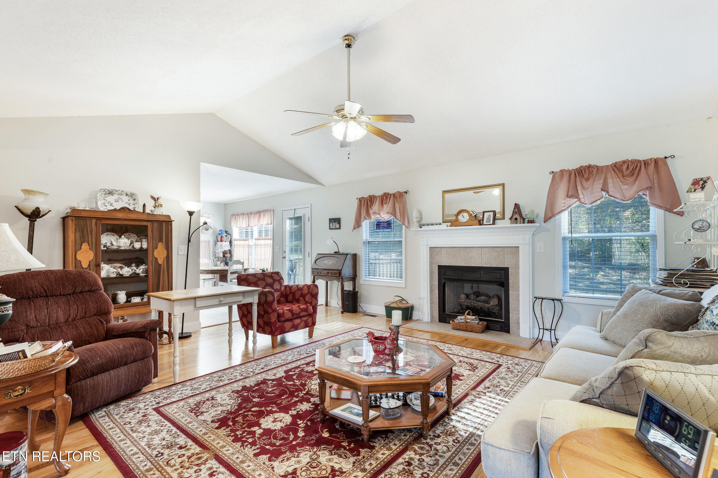 124 Huntington Lane Heiskell, TN 37754 - Photo 13 of 39 018