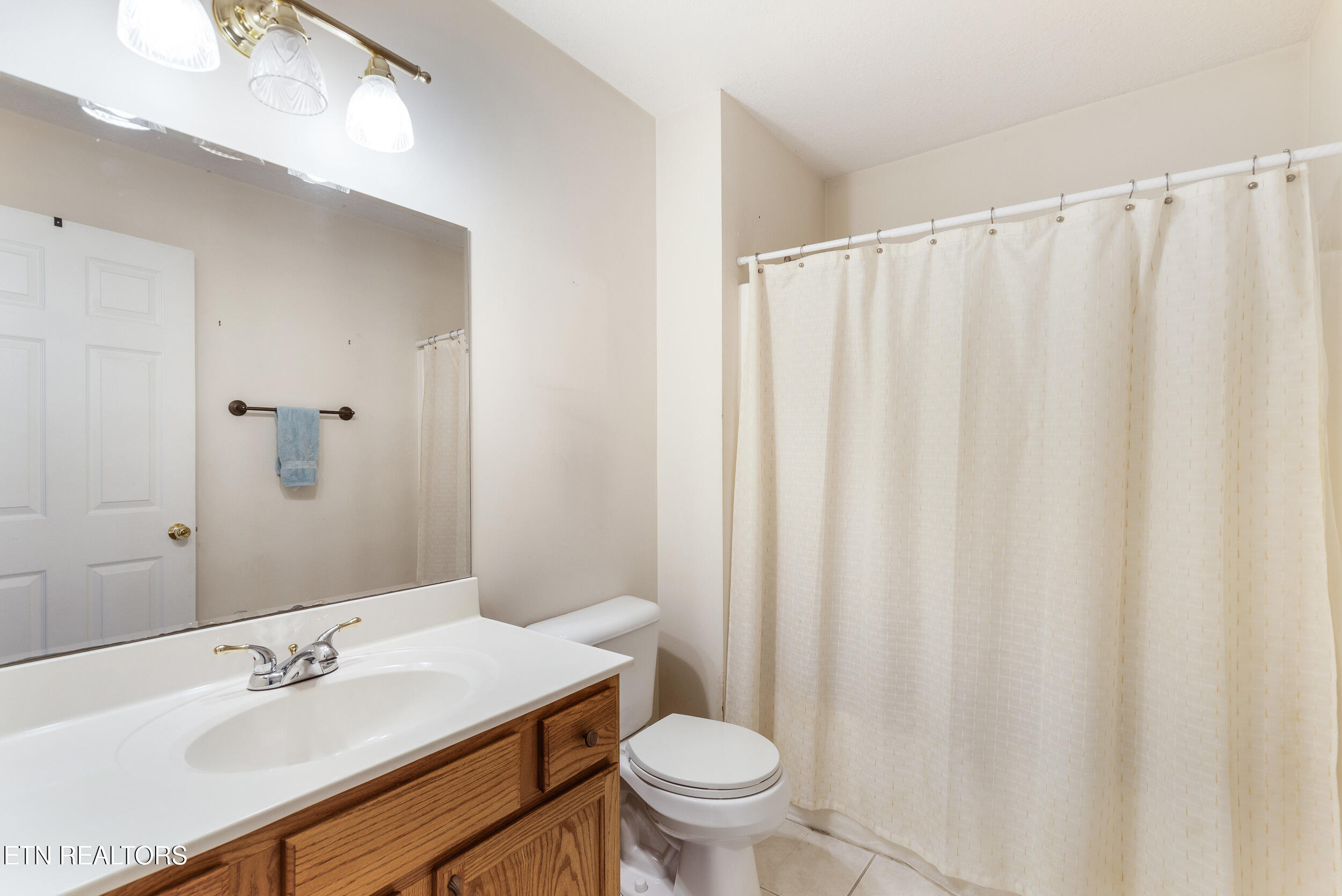 124 Huntington Lane Heiskell, TN 37754 - Photo 21 of 39 2nd Bath