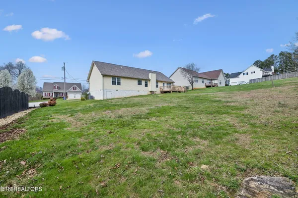 $395,000 | 124 Huntington Lane, Heiskell, TN 37754