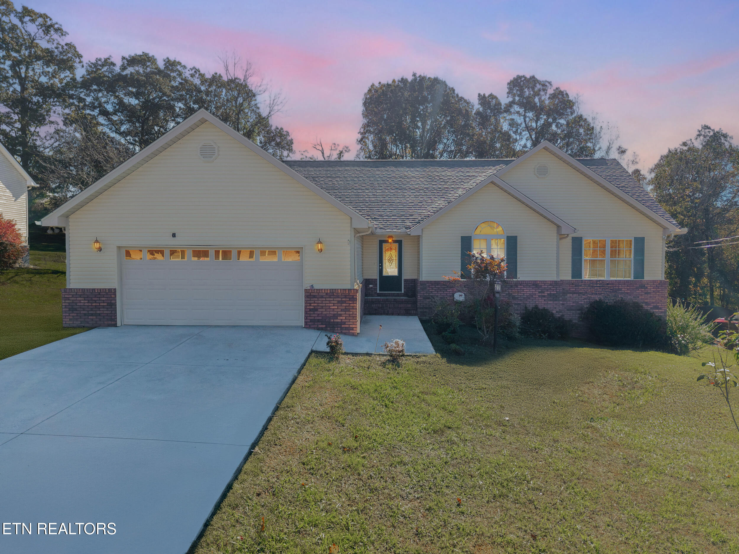 124 Huntington Lane Heiskell, TN 37754 - Photo 39 of 39 001-twilight