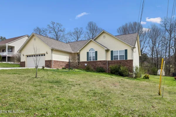 $395,000 | 124 Huntington Lane, Heiskell, TN 37754