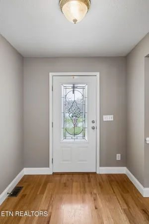 $395,000 | 124 Huntington Lane, Heiskell, TN 37754