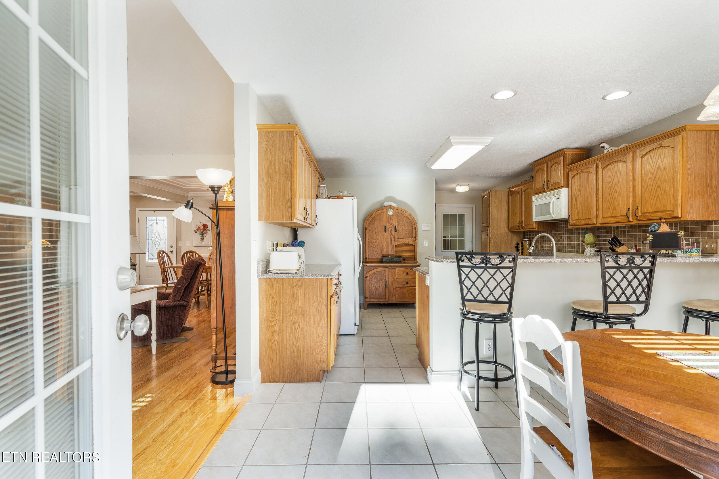 124 Huntington Lane Heiskell, TN 37754 - Photo 6 of 39 029