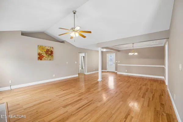 $395,000 | 124 Huntington Lane, Heiskell, TN 37754