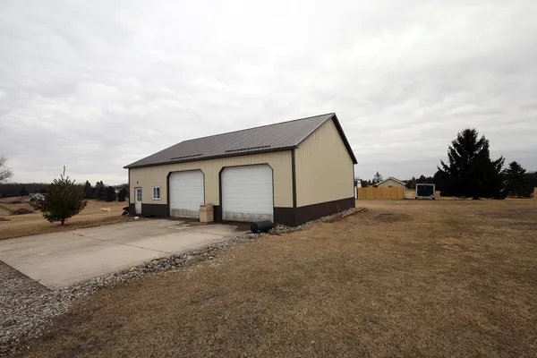 $530,000 | 1026 Deer Valley Drive, Manchester, MI 48158