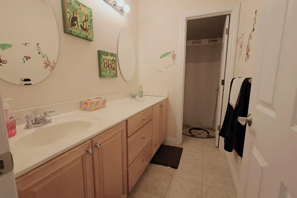 $530,000 | 1026 Deer Valley Drive, Manchester, MI 48158