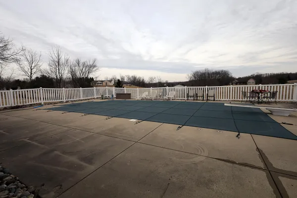 $530,000 | 1026 Deer Valley Drive, Manchester, MI 48158