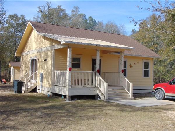 63 East Michaelangelo Road DeFuniak Springs, FL 32433 - Photo 1 of 29 Home from Front