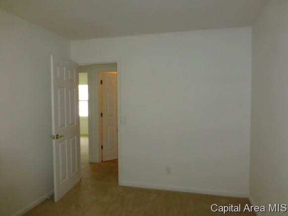 2917 East Griffiths Avenue Springfield, IL 62702 - Photo 8 of 13