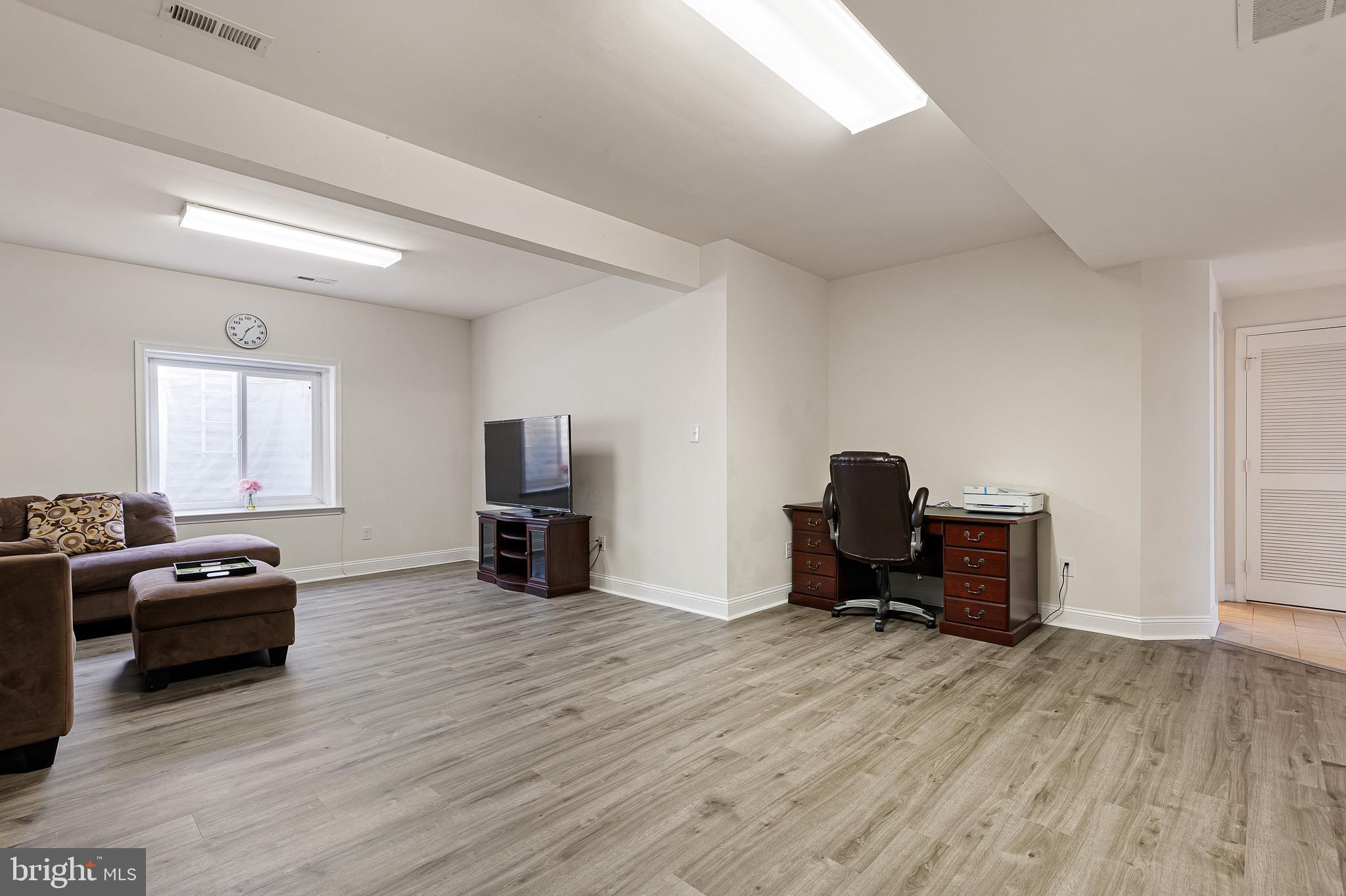 3134 Fieldstone Court Garnet Valley, PA 19060 - Photo 4 of 35