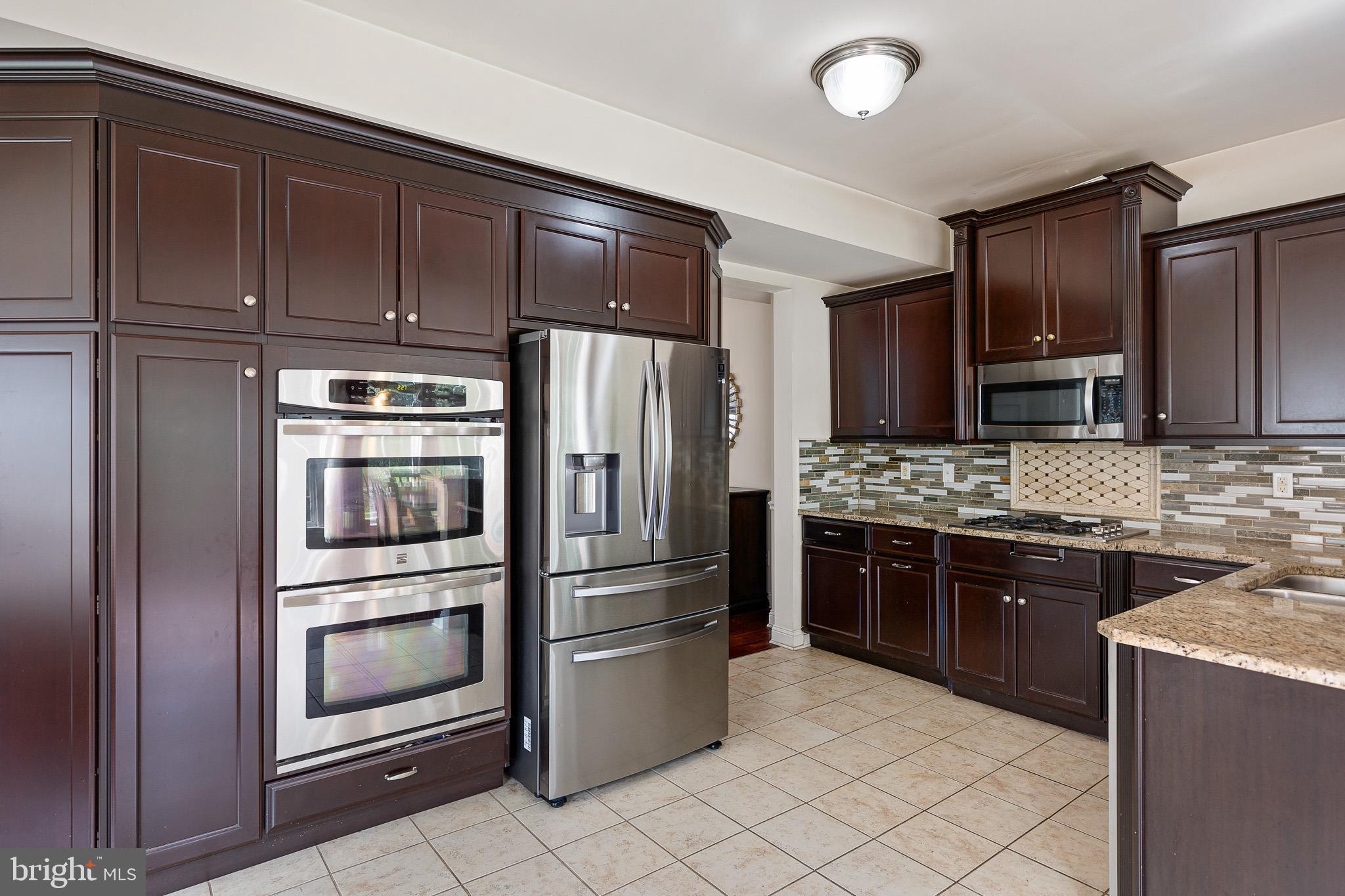 3134 Fieldstone Court Garnet Valley, PA 19060 - Photo 6 of 35